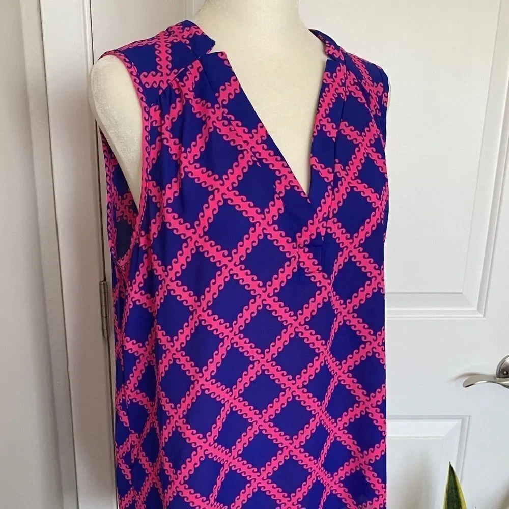 Stitch Fix 41 Hawthorn Blue Pink Design V-Neck Tank Top - Picture 2 of 11